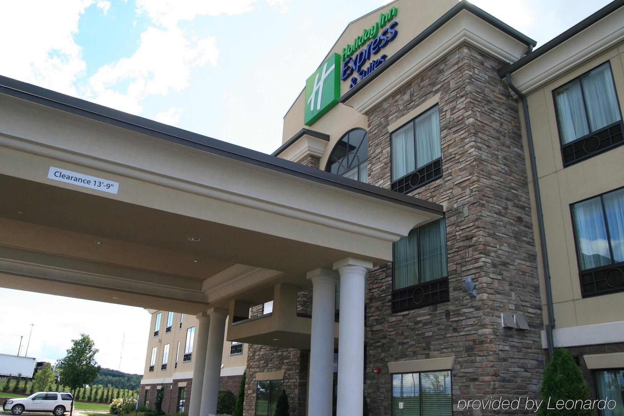 Holiday Inn Express & Suites Youngstown West I 80, An Ihg Hotel Austintown Buitenkant foto