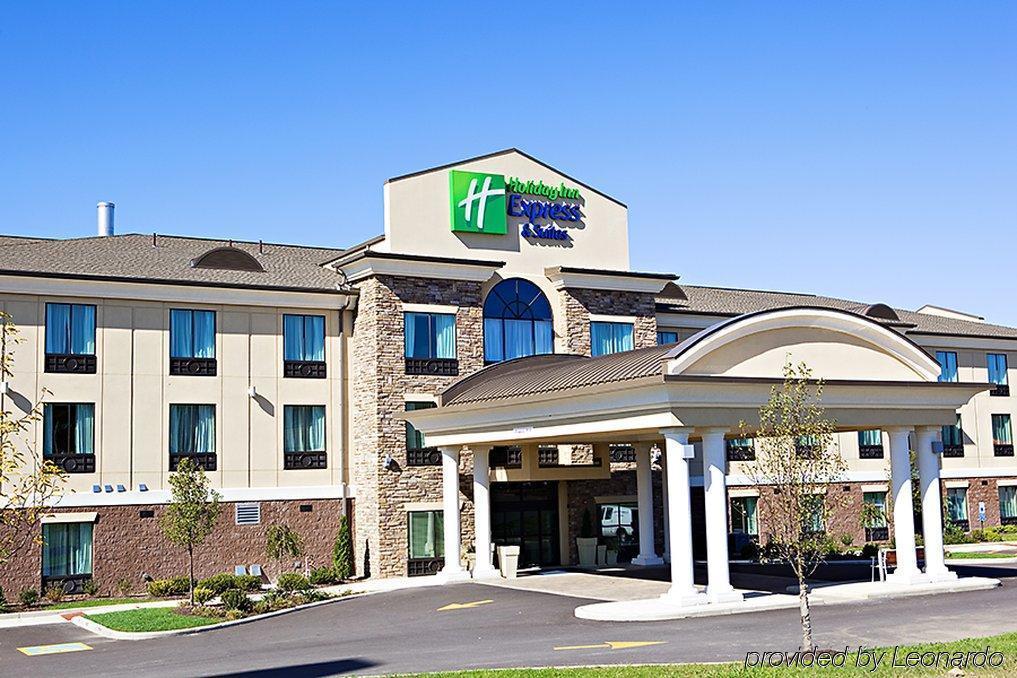 Holiday Inn Express & Suites Youngstown West I 80, An Ihg Hotel Buitenkant foto