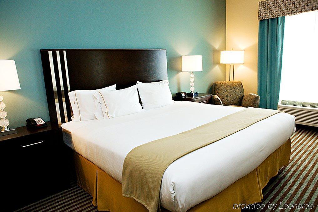 Holiday Inn Express & Suites Youngstown West I 80, An Ihg Hotel Kamer foto